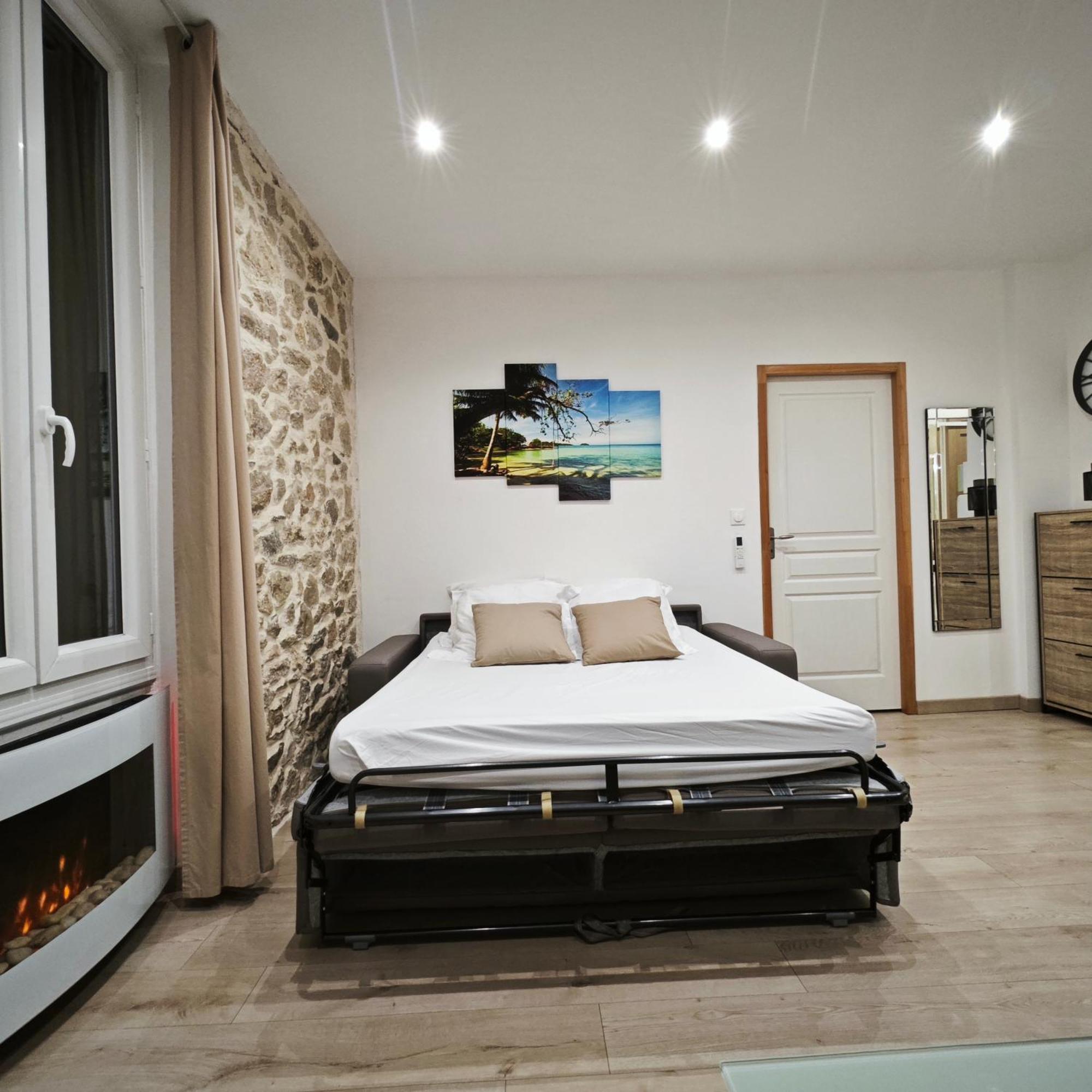 אובן Appartement Tout Confort A 2 Pas Du Centre Ville מראה חיצוני תמונה